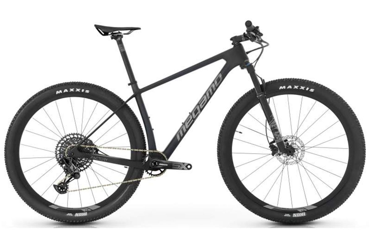 29" FACTORY 15 - BLACK L (22) 29" FACTORY 15 - BLACK L (22)