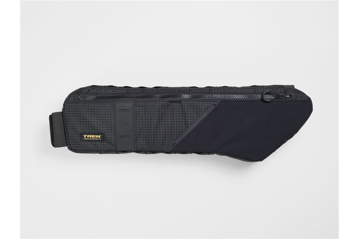 BAG TRK ADVENTURE FRM 2.6L BK